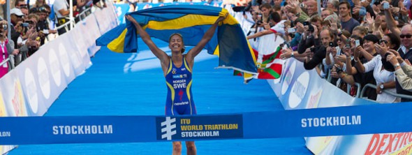 lisa norden ambassadör för vattenfall stockholm triathlon